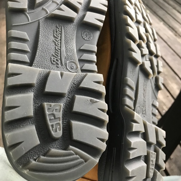 Blundstone - size 8. Gorgeous boots - Picture 4 of 4